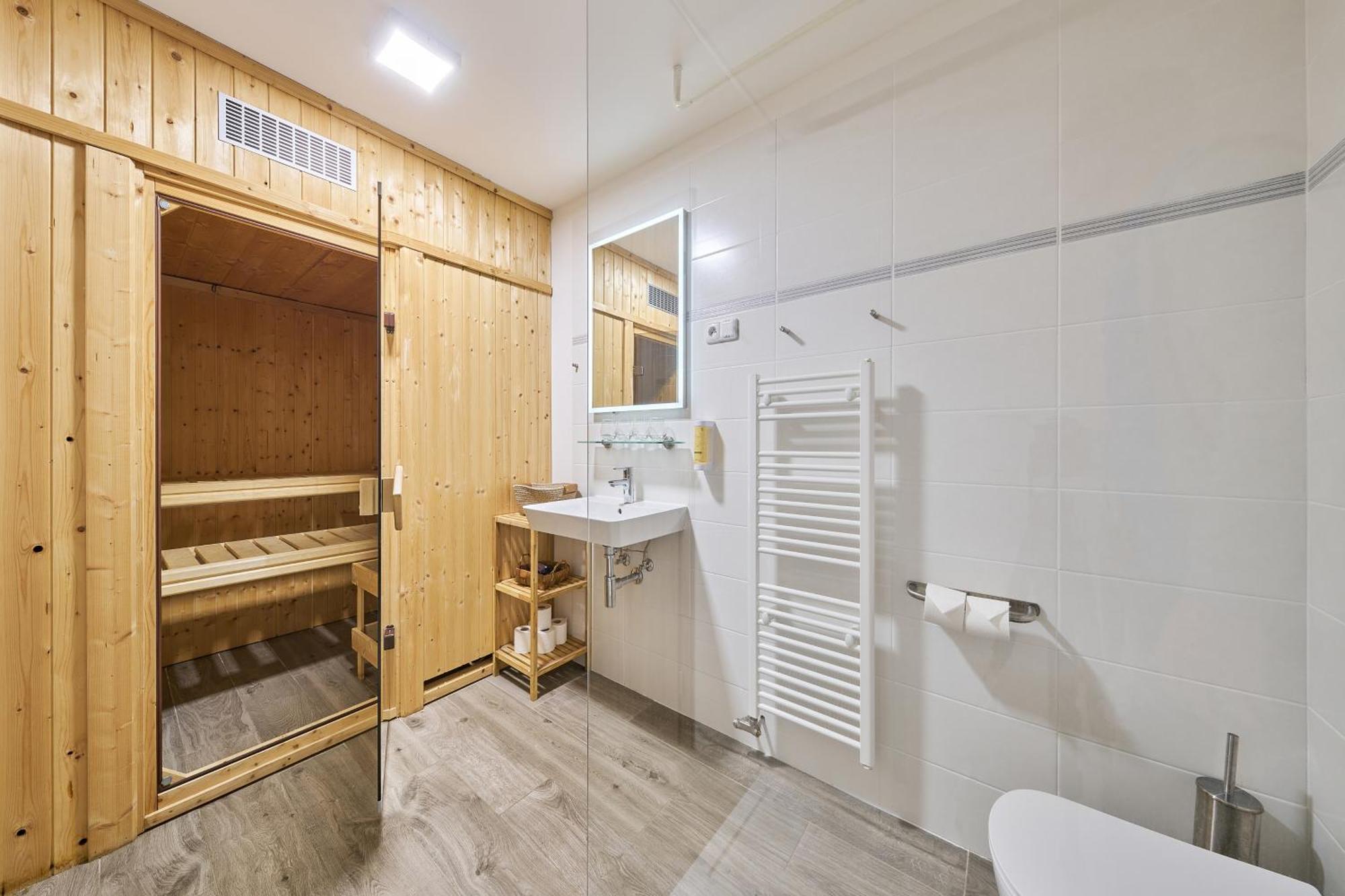 Obzor Hotel