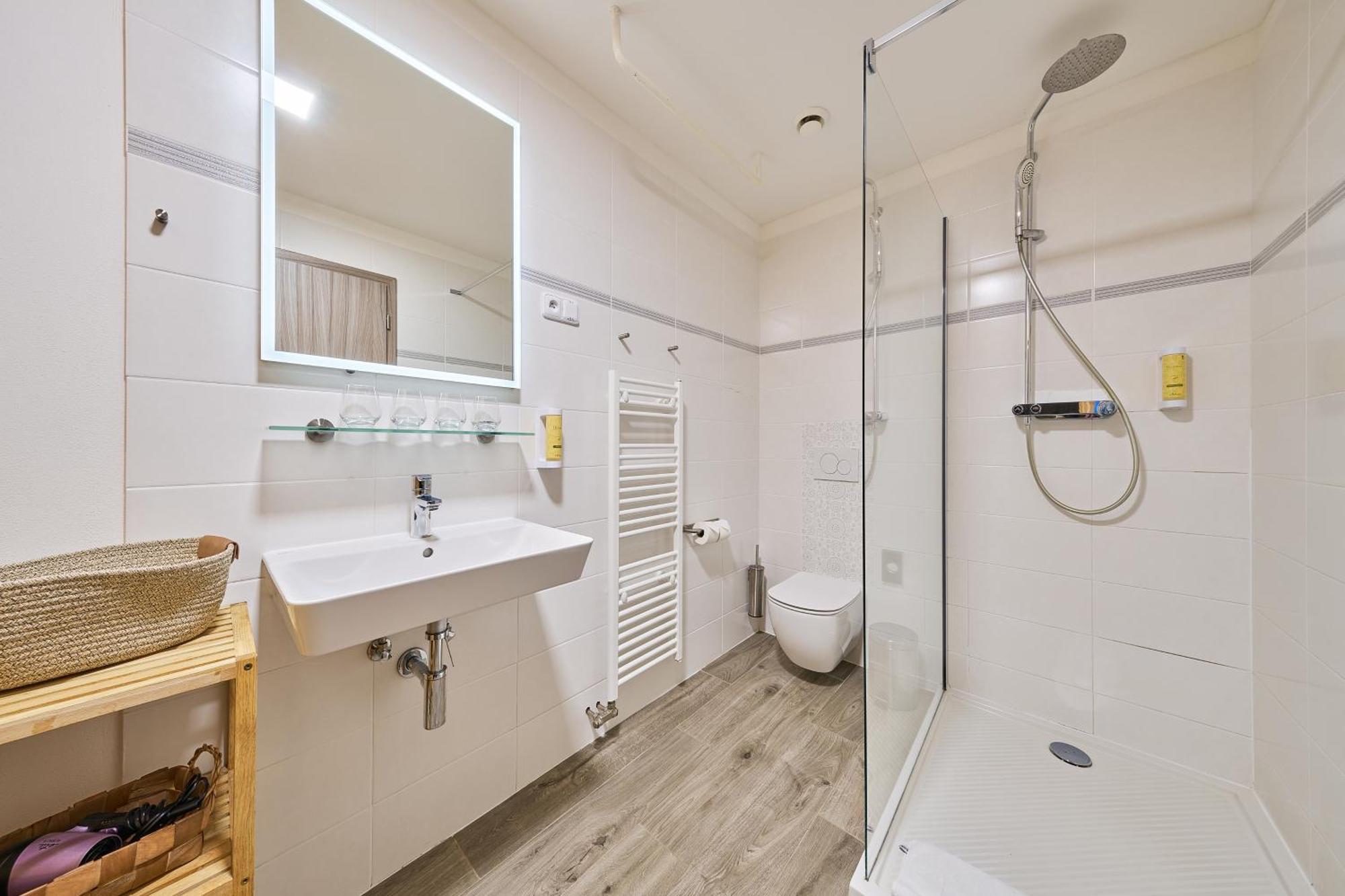 Obzor Hotel 3*